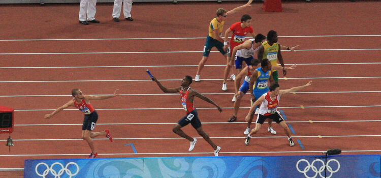 تجريد بريطانيا من فضية التتابع 4 مرات 100 م في أولمبياد طوكيو على خلفية حالة تنشّط
